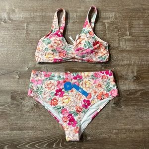 CUPSHE new with tags floral two piece bathing suit.